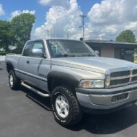 1997 4x4 Dodge ram 1500 V8 Magnum $3950